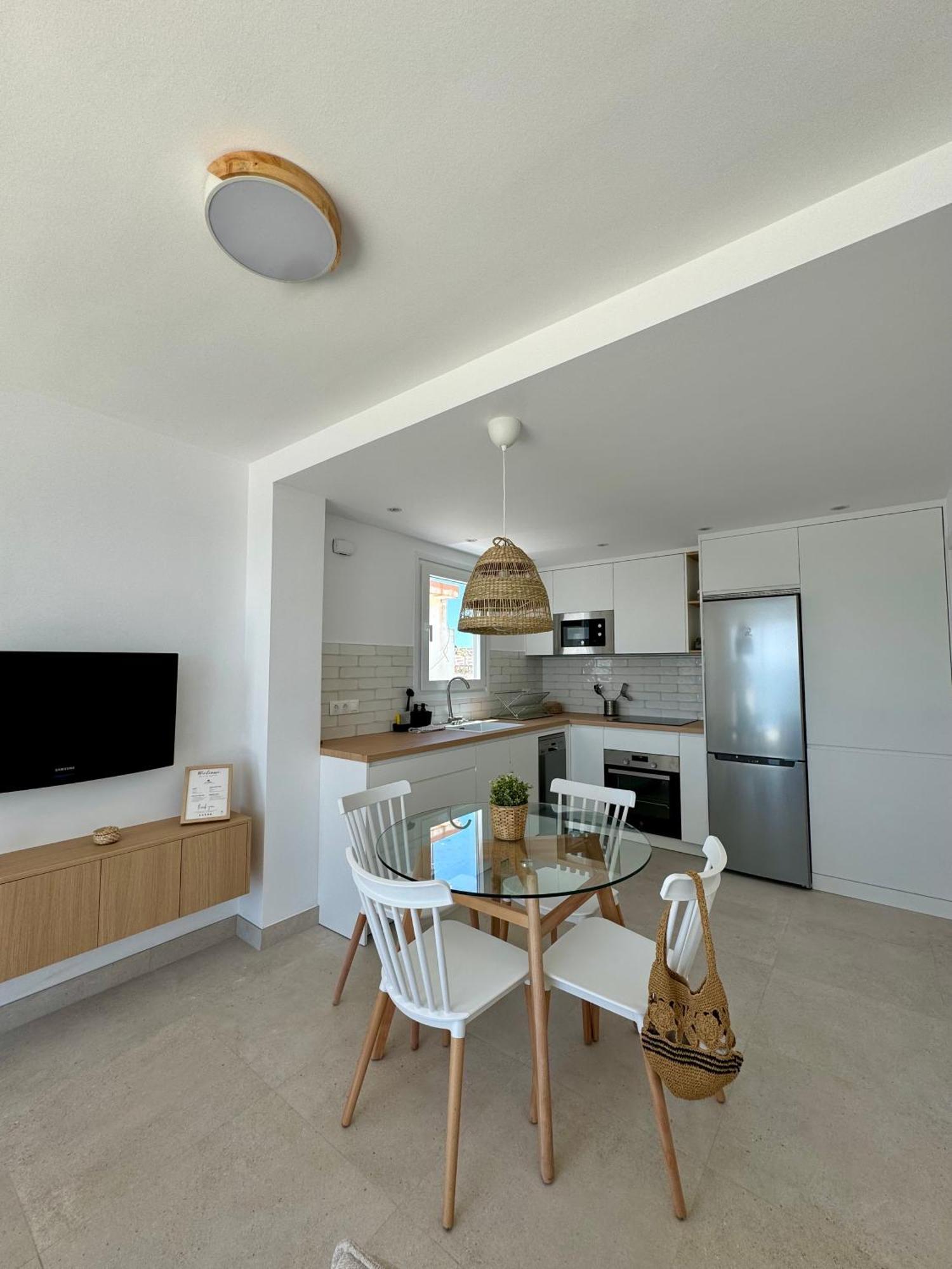 Sunnypalms - Beachfront Penthouse With Stunning Sea View Estepona Exterior photo
